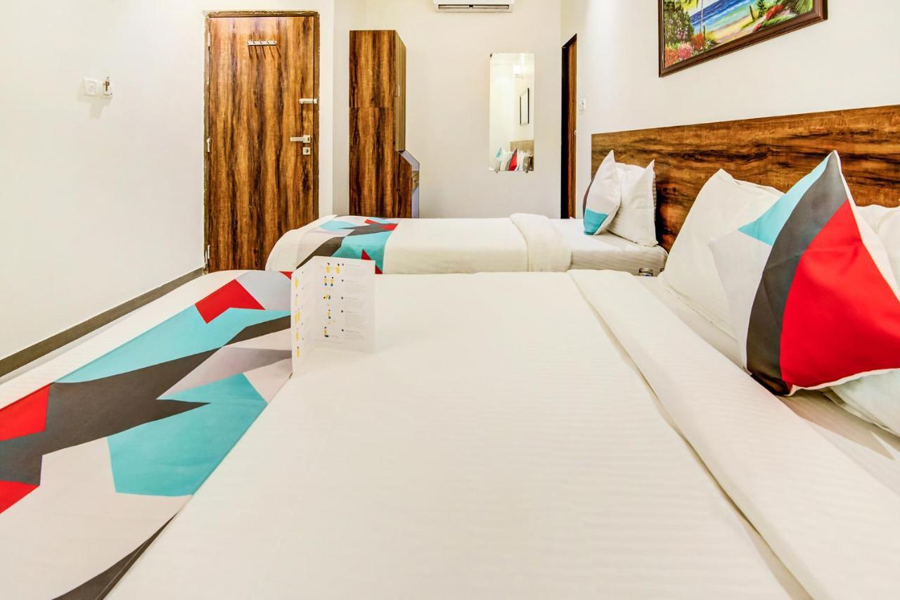 Fabexpress Terminus Square Hotel Мумбай Екстериор снимка
